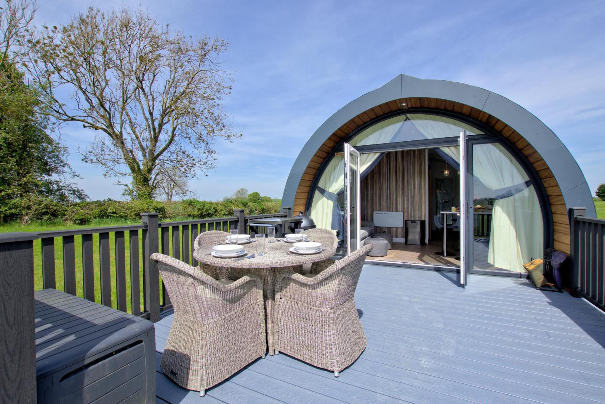 Hollins Farm - Dog Friendly, Self Catering