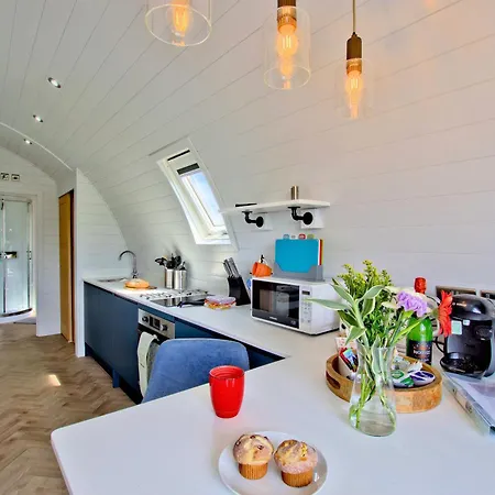 Hollins Farm - Dog Friendly, Self Catering Holiday Lodges Knaresborough Exterior photo